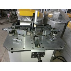 新型升降式氣動(dòng)組角機(jī)|質(zhì)量認(rèn)證，放心購(gòu)買