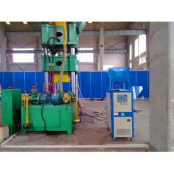 油式溫度控制機，導熱油模溫機，液壓模具油加熱器